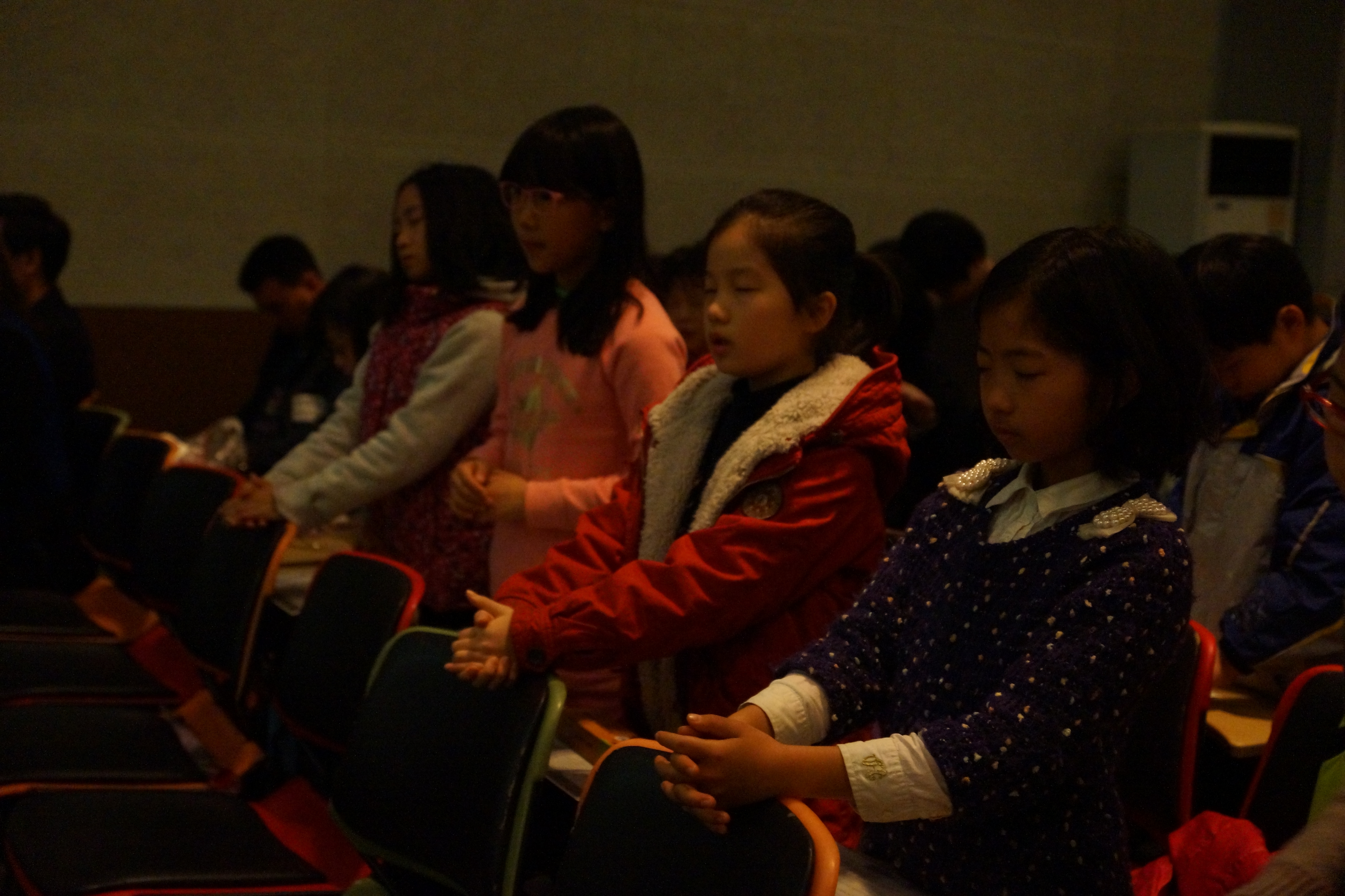 Bandphoto_2014_03_24_23_40_01.jpg : [말씀먹고 기도하여 열매맺는 초등부] 140323 주일 보고서