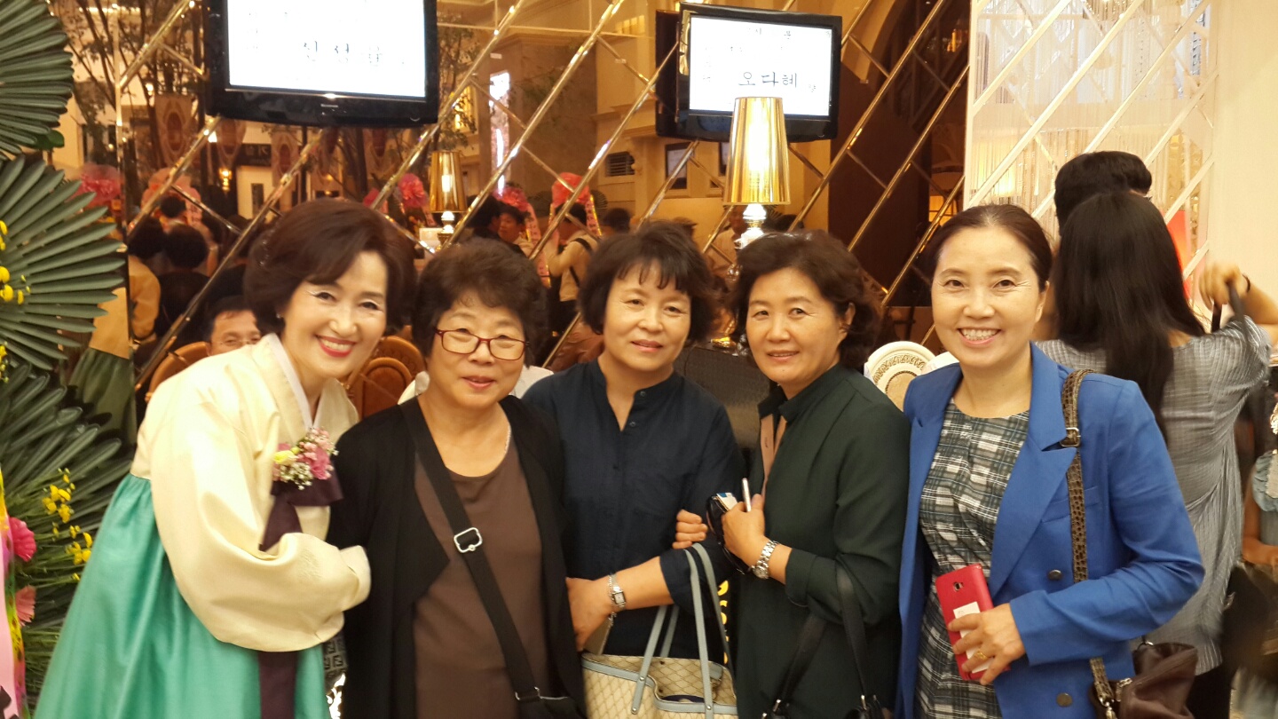 유재연집사님 아드님 결혼식.jpg