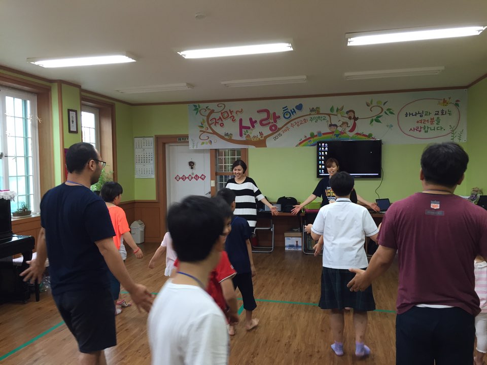 제주수정교회3.jpg : [함께 웃고 함께 웃는 청장년2진] 제주 거쳐 동해로(150709)