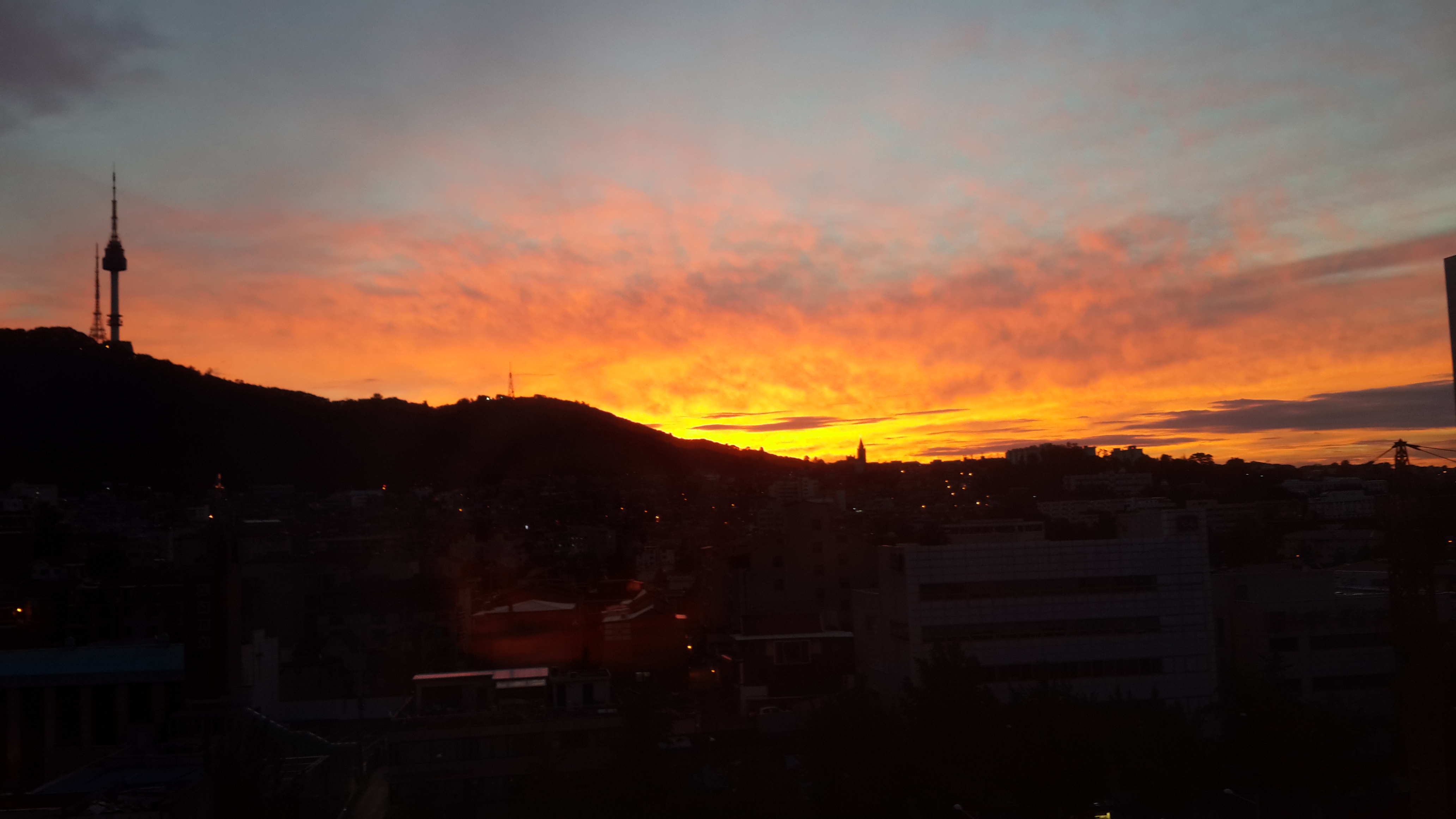 20131007_062129.jpg : <하나님께 드림 14진> '우리 14진'은 '뜨거운 사람들 ' 입니다.