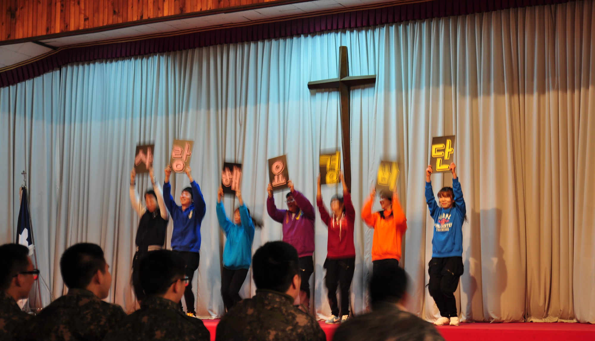 DSC_0483.JPG : [15차 경비단교회 군선교] 2013.11.24 사역보고서입니다.