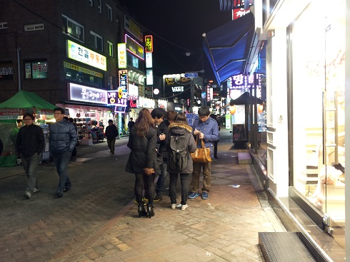 20130321_202832.jpg : [2013 캠퍼스전도 & 예람제] 3/21 2진 대학로 전도현장