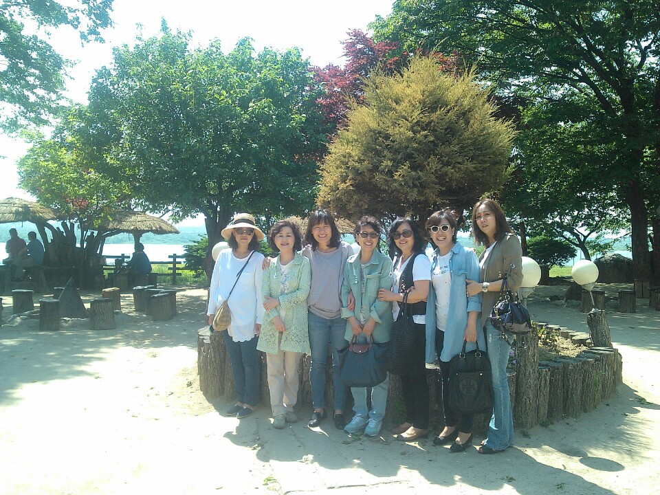 최영옥 목장1.jpg : <은혜의 장년 1진 /> ‘더욱 말씀으로 모이길 힘쓰는 장년 1진 입니다' 최영옥 목장1.jpg : <은혜의 장년 1진> ‘더욱 말씀으로 모이길 힘쓰는 장년 1진 입니다'