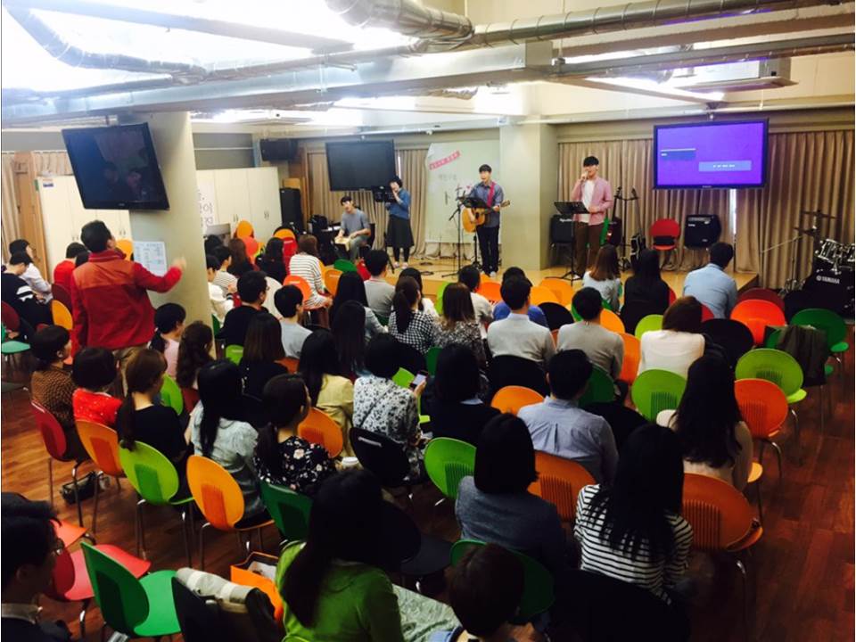 진예배 20170416 찬양인도.jpg