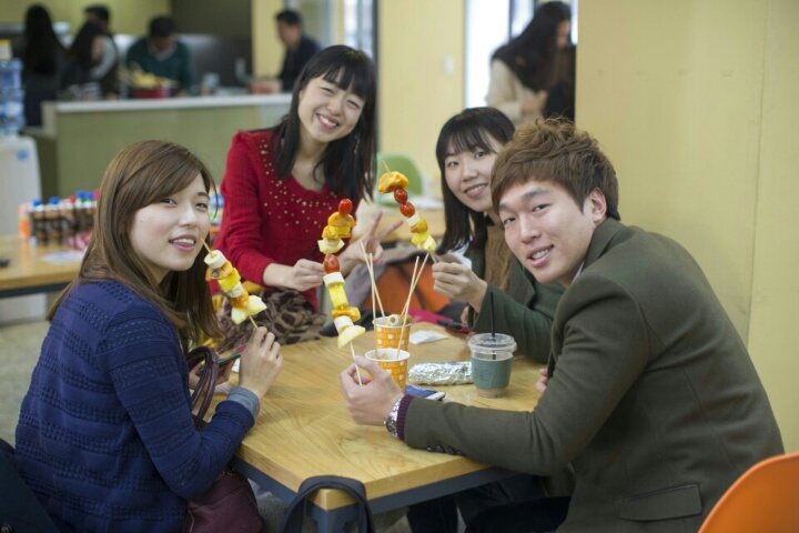 1385442043110_resized.jpg : [18진 우리家族 보고서] 달란트 시장편~**