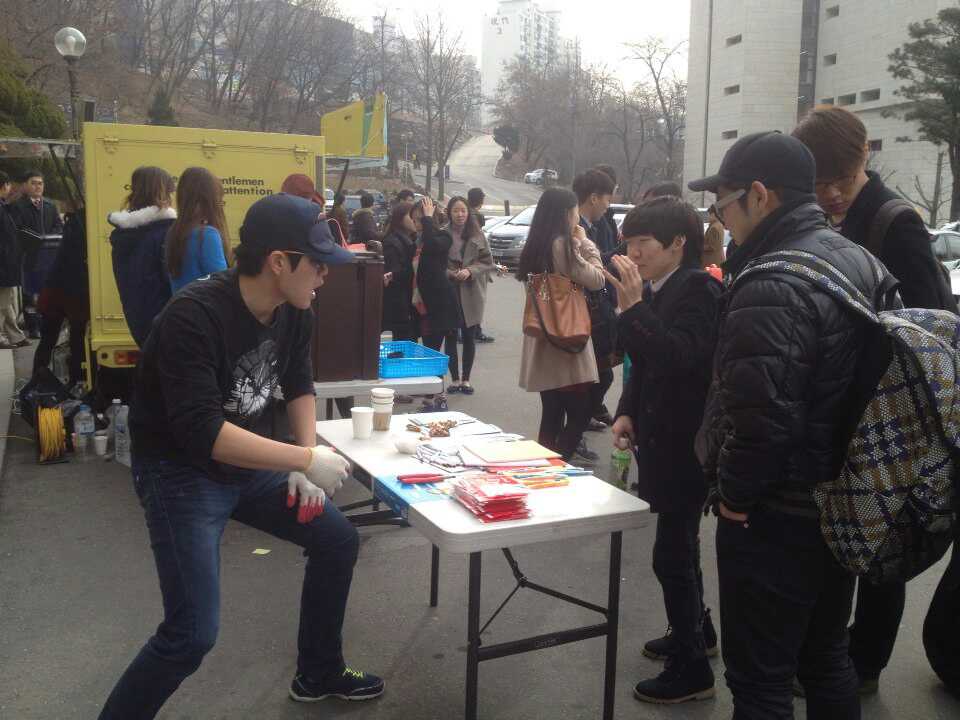 1393903490431.jpg : 1진 2014년 캠퍼스 전도 2차 보고 - 총신대 (3월 4일)