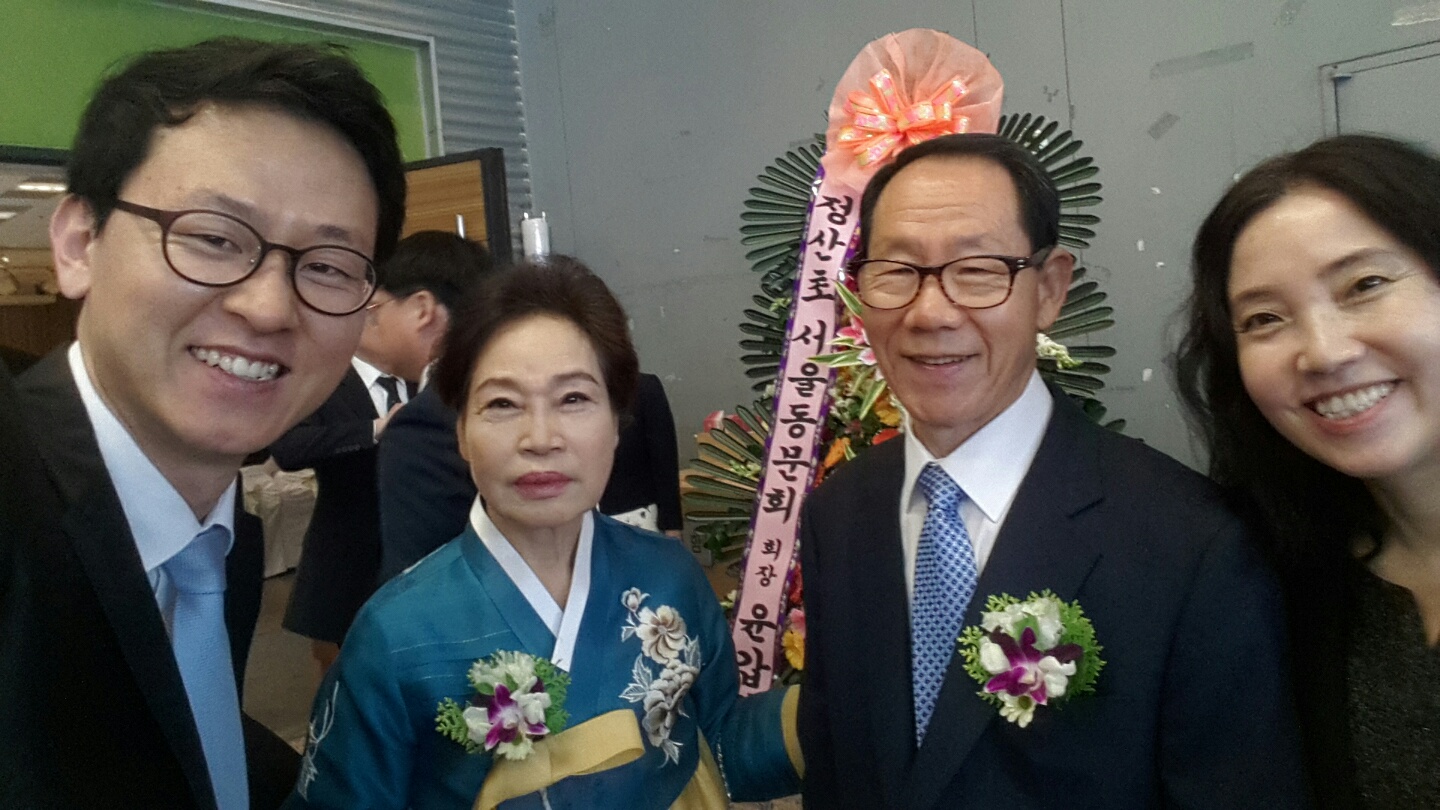 최장규 집사님과.jpg