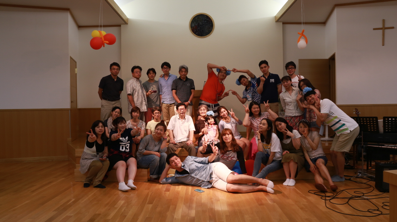 07 수요예배 단체샷.JPG