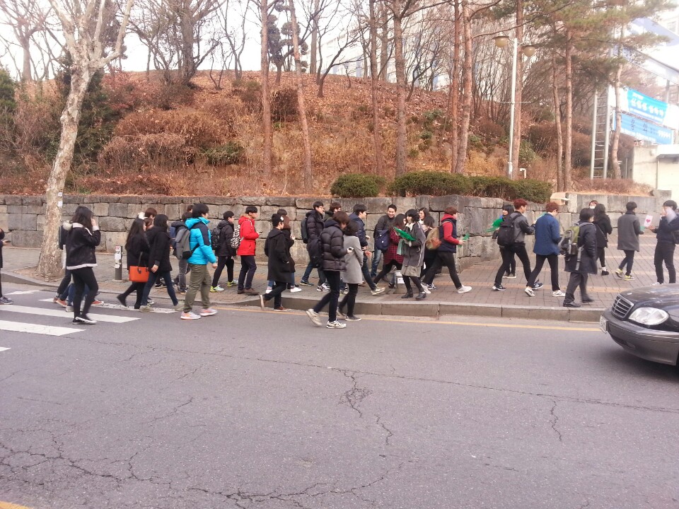 KakaoTalk_20150223_111117674.jpg : 명지대, 중앙대 입학식 캠전보고입니다~~~(대청5팀)