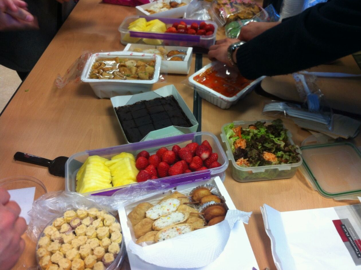 1362953672539_1.jpg : 캠퍼스를 깨운다^^19진 주일 보고서입니다!