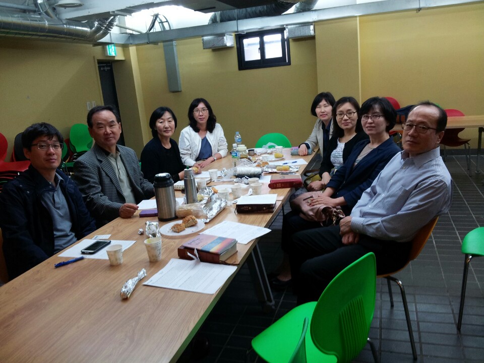 주일5목장.jpg : <은혜의 장년 1진> '은혜, 섬김, 기도'로 언제나 '그 자리'에서 뵙겠습니다!