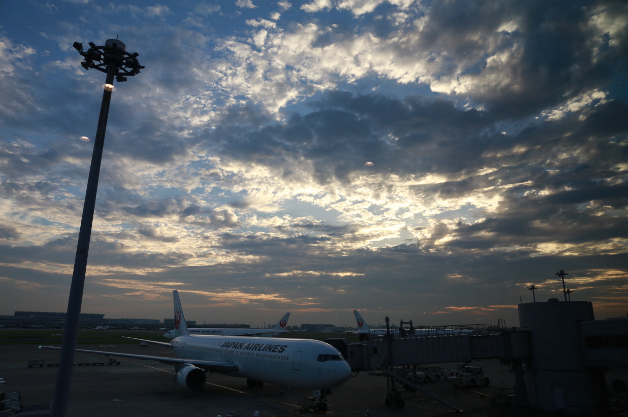 06 다음에 또 봐 일본하늘.JPG