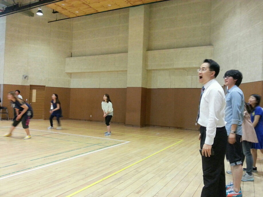 1369099839152_resized.jpg : 우리家族 18진 보고서 (여자 배구 우승!!)