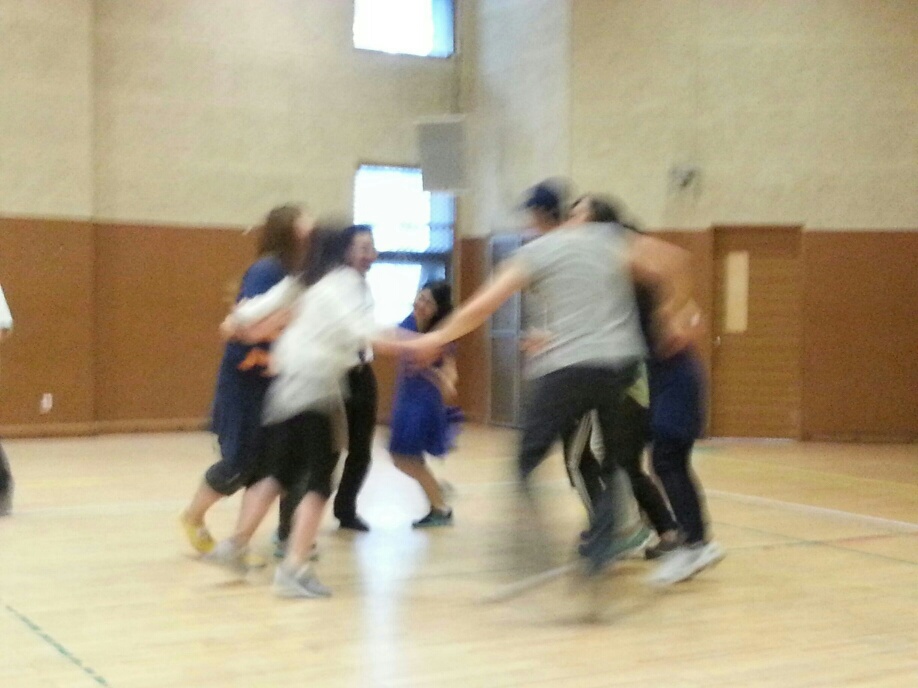 1369099845603_resized.jpg : 우리家族 18진 보고서 (여자 배구 우승!!)