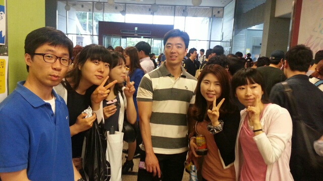 1371521217286_resized.jpg : 우리 18진 家族 보고서 (오늘 새벽예배 사진 대방출)