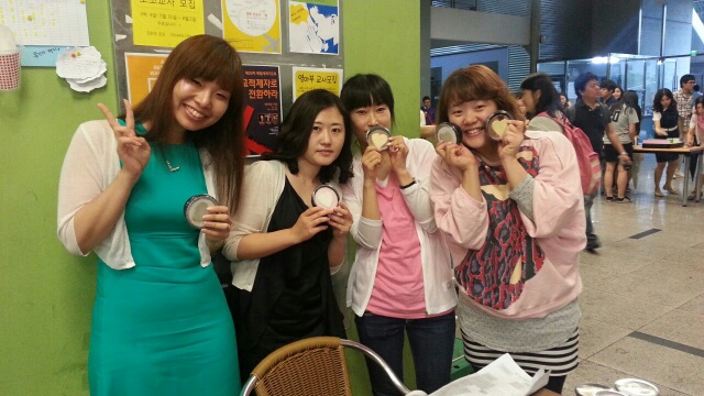 1371521245209_resized.jpg : 우리 18진 家族 보고서 (오늘 새벽예배 사진 대방출)