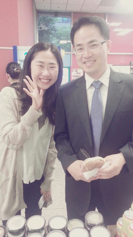 1371521264390_resized.jpg : 우리 18진 家族 보고서 (오늘 새벽예배 사진 대방출)