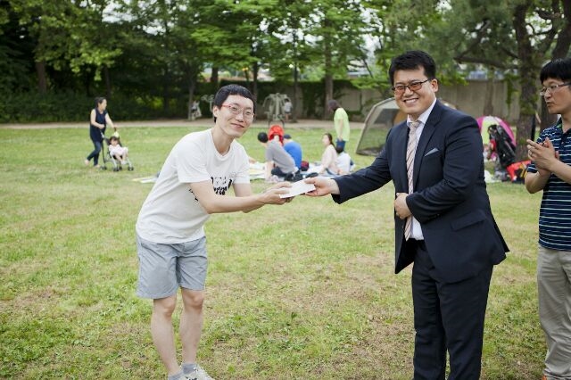 BandPhoto_2014_06_03_05_21_07.jpg : 청장년 3진 주일보고 (코이노니아 사진 첨부) BandPhoto_2014_06_03_05_21_07.jpg : 청장년 3진 주일보고 (코이노니아 사진 첨부)