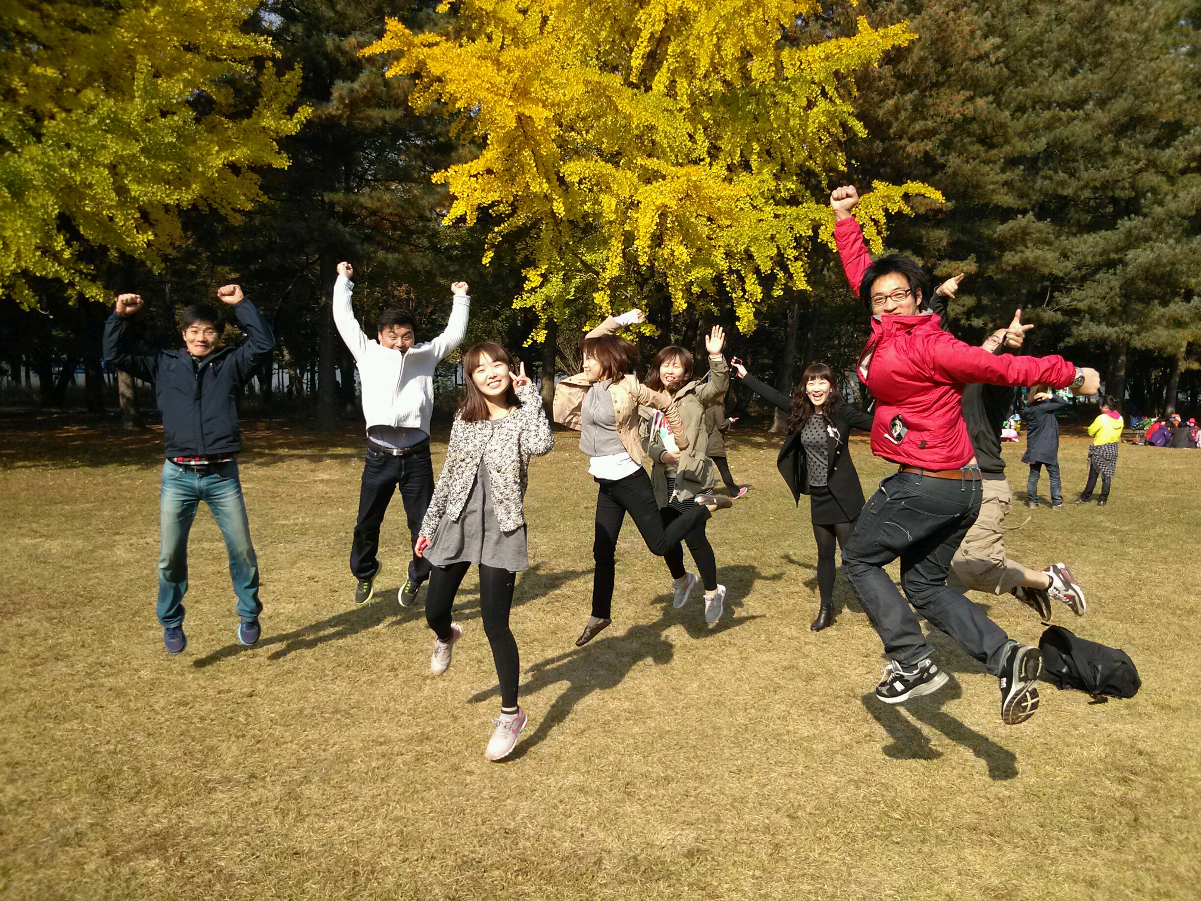 남이섬 - 간사들만 뛰기.jpg