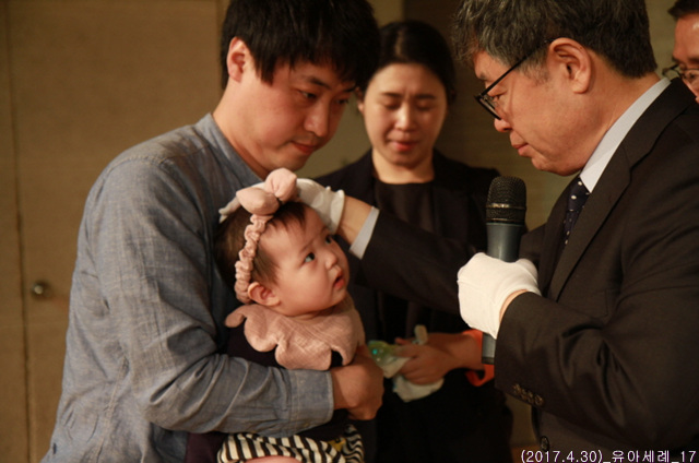 (2017.4.30)_유아세례_17.jpg