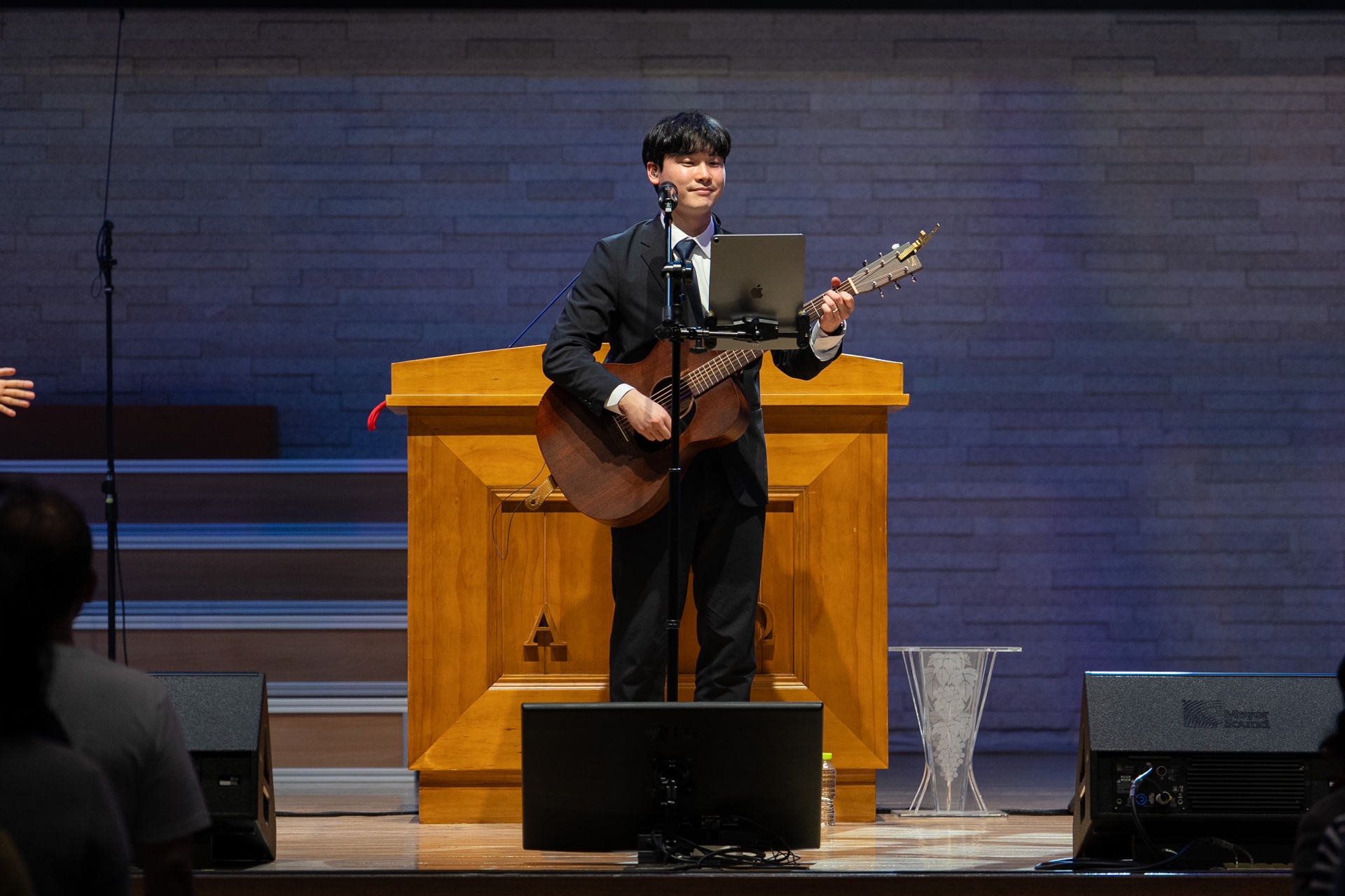 찬양예배_009.jpg