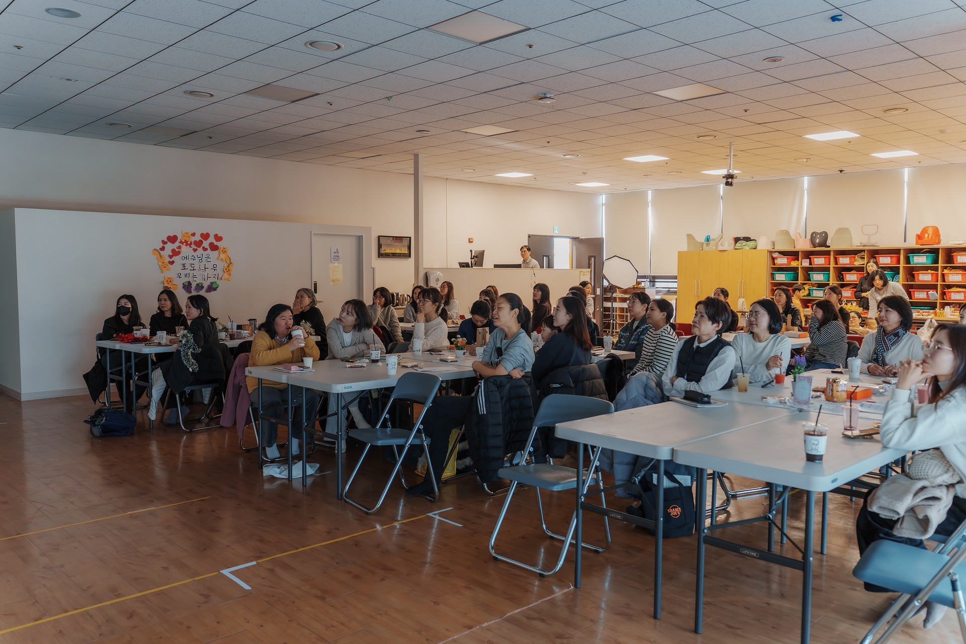 2025.11.21_303암송학교_오전반 감사제_60.jpg_compressed.JPEG