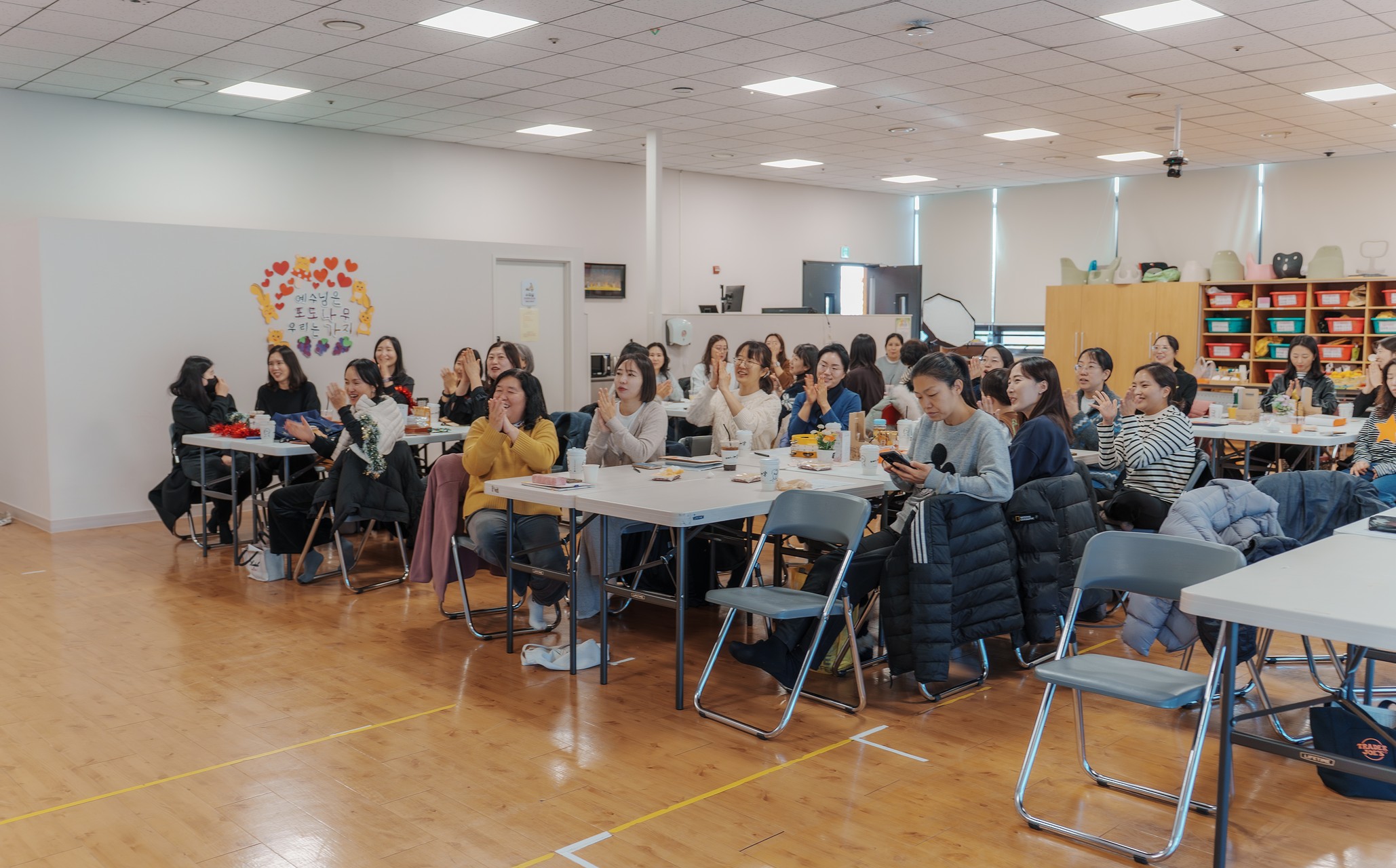 2025.11.21_303암송학교_오전반 감사제_33.jpg_compressed.JPEG