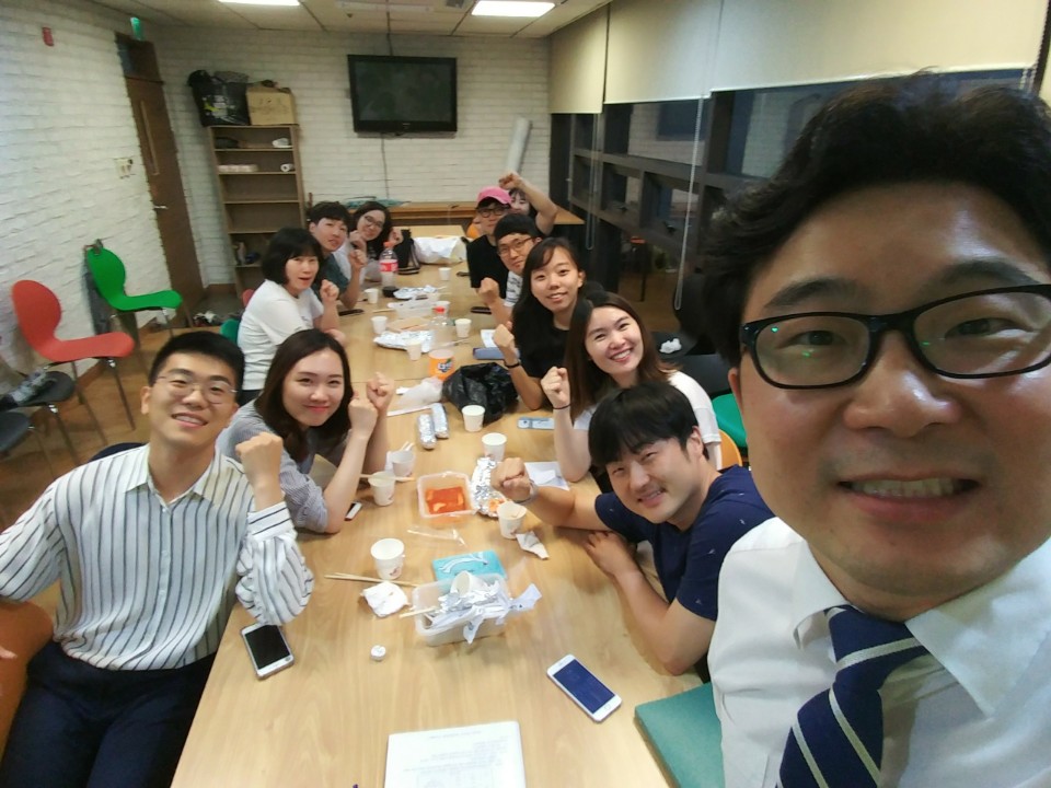 간사모임 180701 팀장함께.jpg