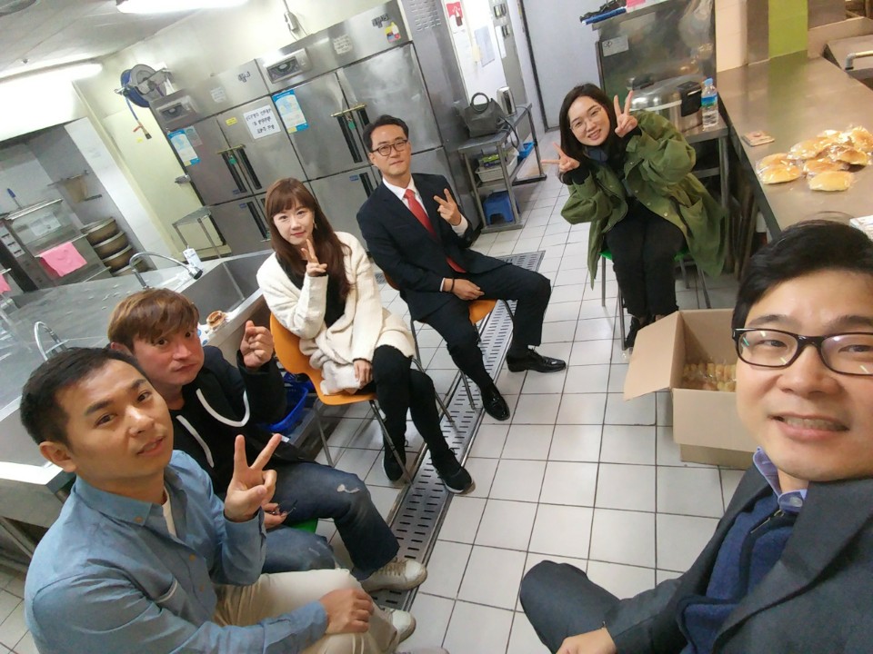 봉사 181014 배식2.jpg