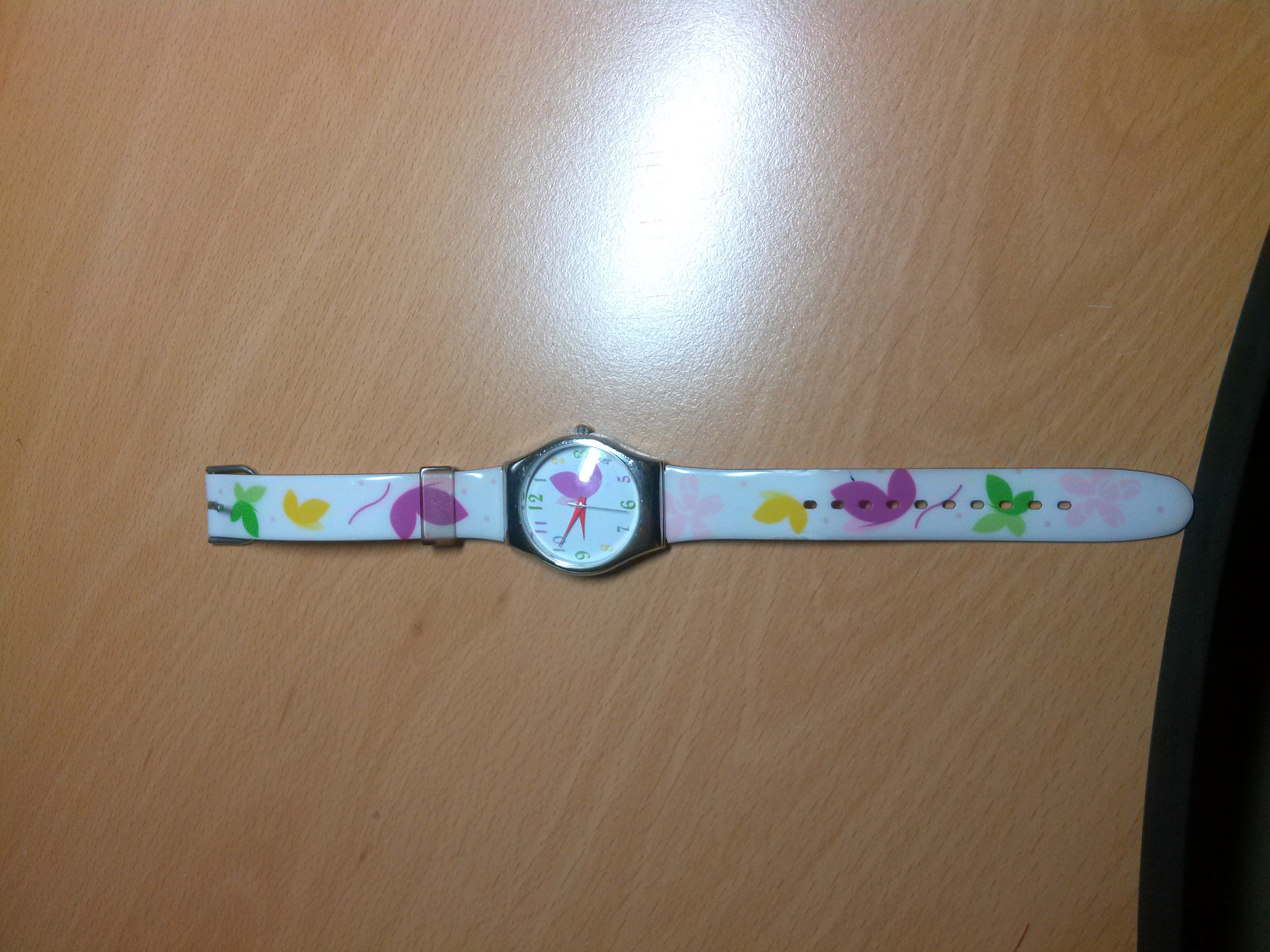 2015-04-24-08-50-59_photo.jpg : 어린이 손목시계가 주인을 찾습니다