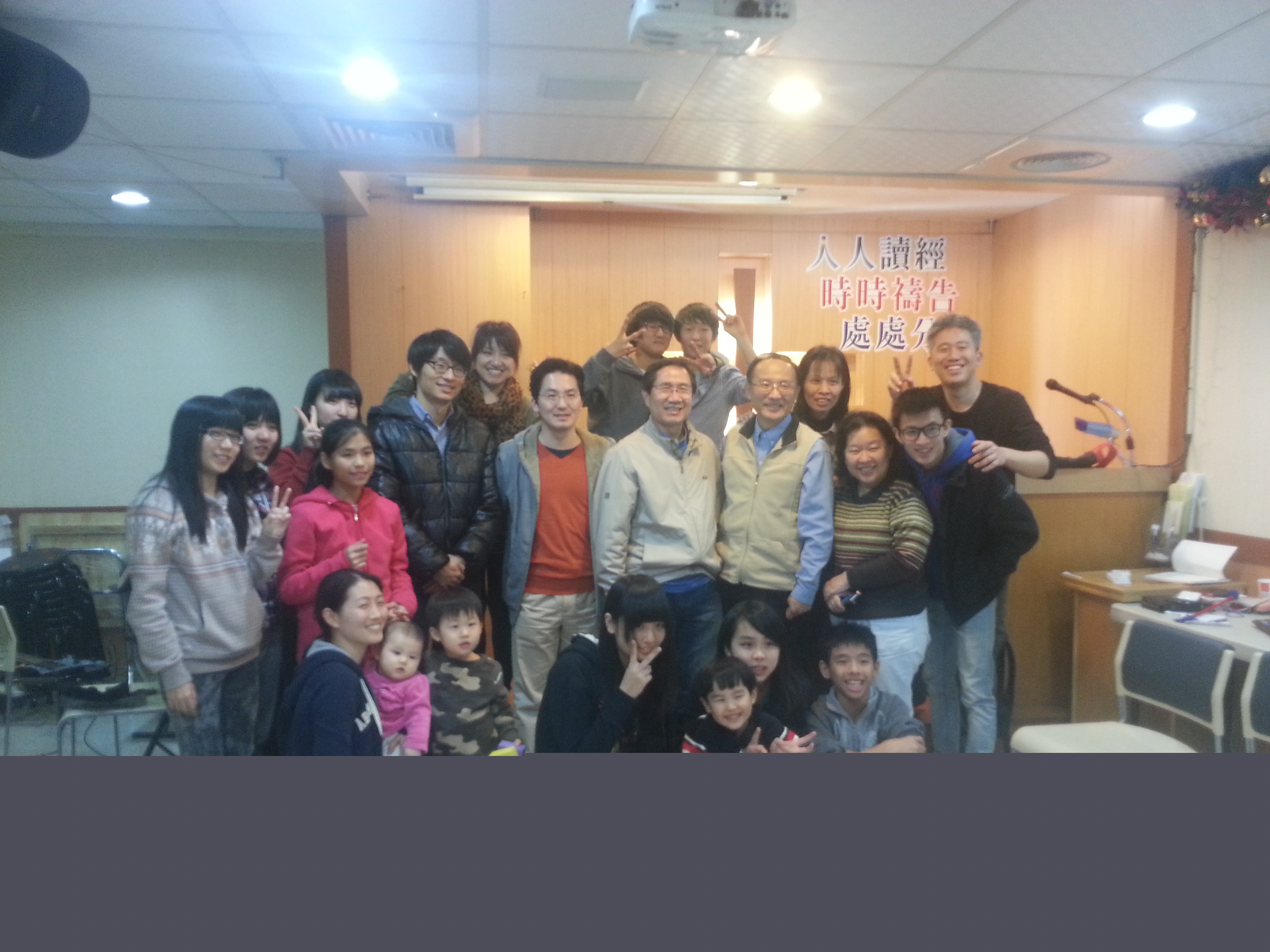 현혜욱 목사님방문.jpg : <신망애성 교회> 셋째날 사역보고 현혜욱 목사님방문.jpg : <신망애성 교회> 셋째날 사역보고