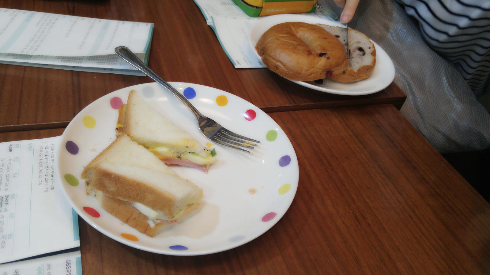 9hfUd0151bt3jrk0x7qal_ijru44.jpg : 우리 14진 주일보고서 삼일 특새  2주차 ,  배식하고,  14진데이 coming