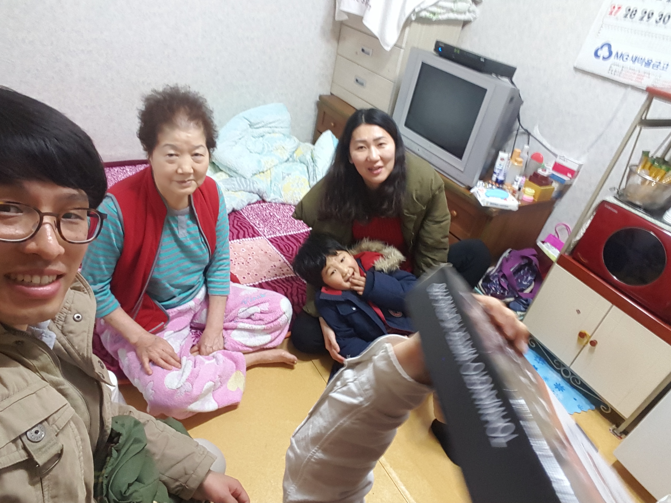 151225 성탄구제4.jpg : 청장년3진 주일 보고서 151225 성탄구제4.jpg : 청장년3진 주일 보고서