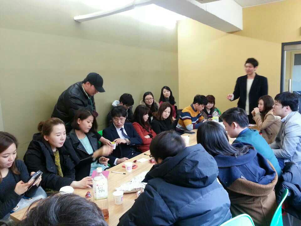 3.9_1.jpg : <하나님께 드림 14진> '14진'은 '그리스도를 붙잡는 가족'입니다. 3.9_1.jpg : <하나님께 드림 14진> '14진'은 '그리스도를 붙잡는 가족'입니다.