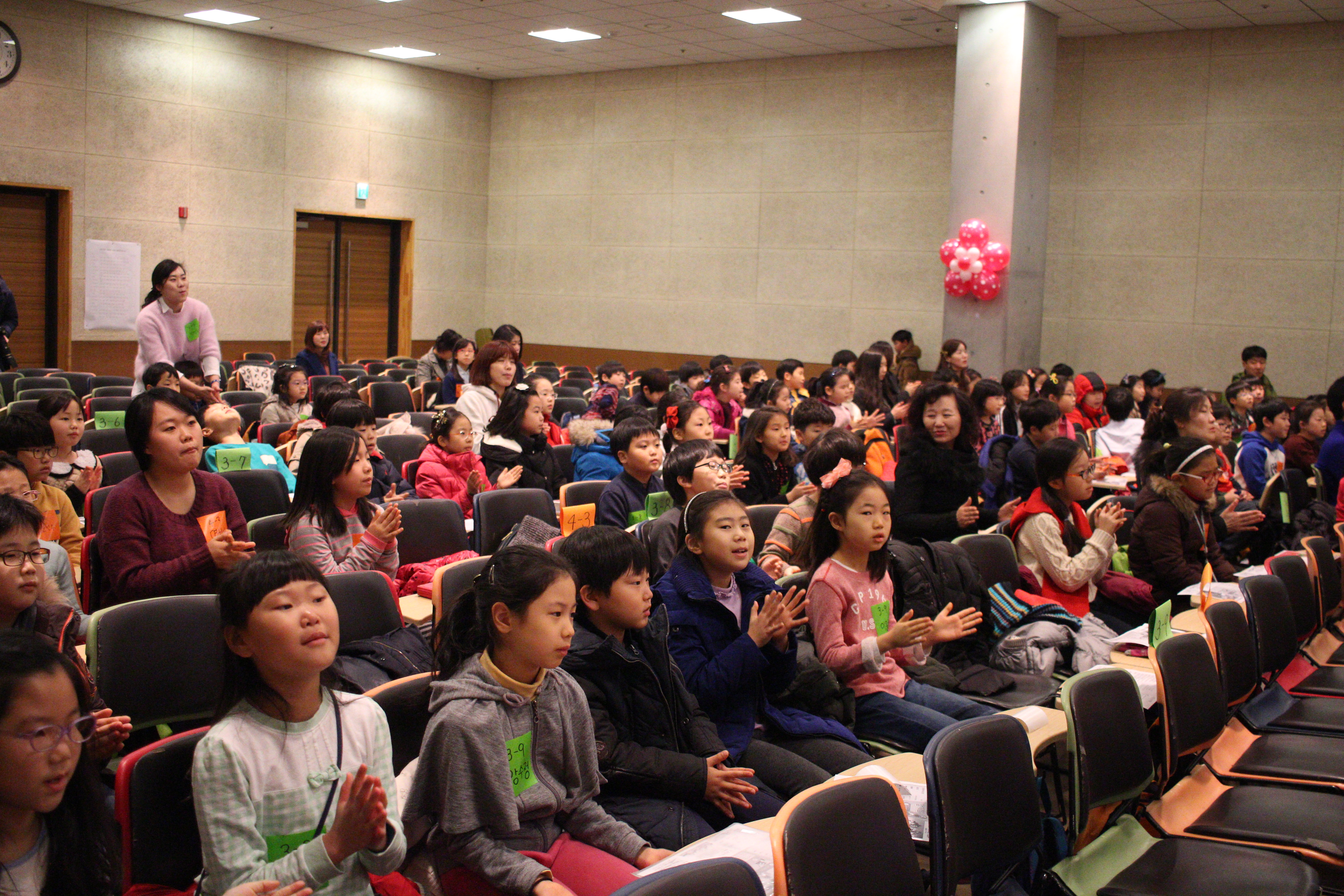 430Ud011sat2exeo6kqv_w4w7es.jpg : [삶으로 예배하는 초등부] 150104 주일 보고