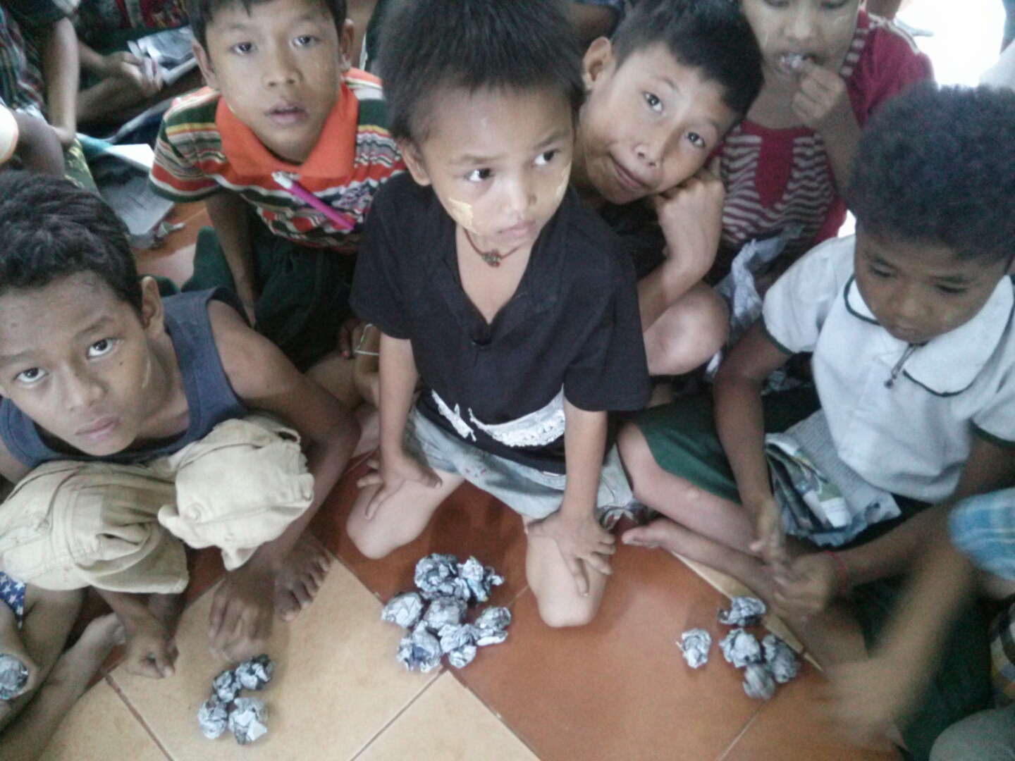 미얀마 아이들.jpg : 필그린 7진_2015년 8월 23일 주일보고서