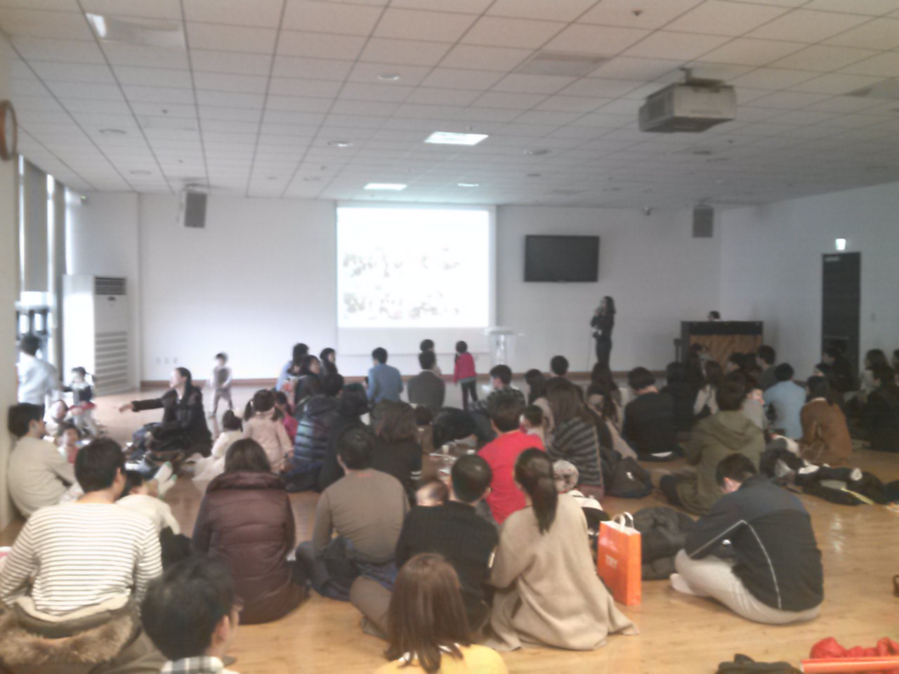 P150125_150955.jpg : [함께 웃고 함께 우는 청장년2진] 오겡끼데스까? (150125)