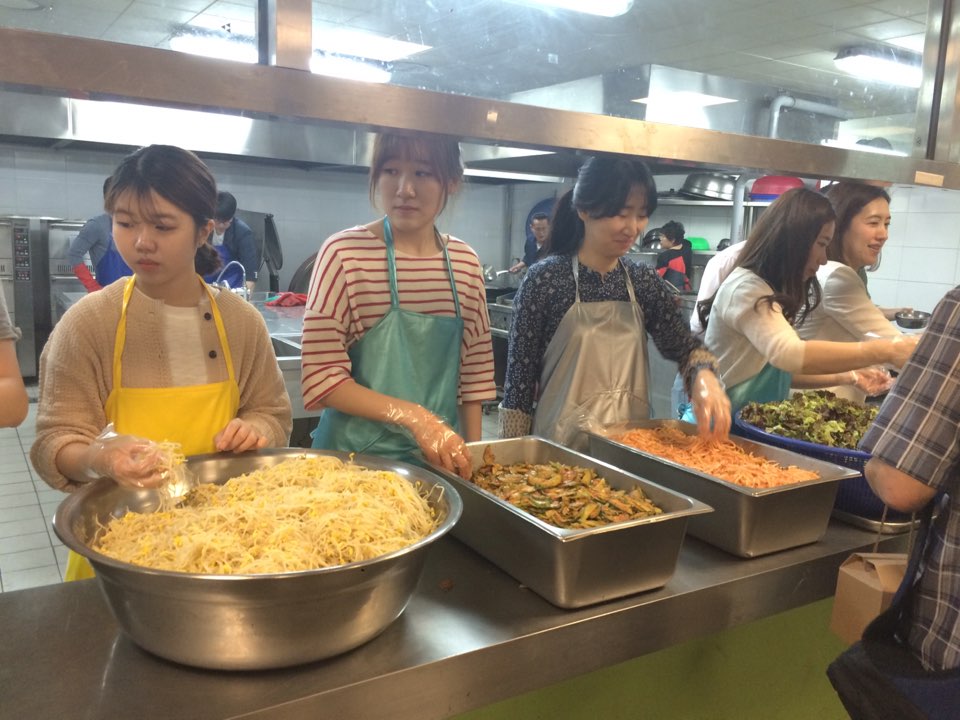 1431567715424.jpeg : 함께 만드는 신바람 17진 주일사역보고