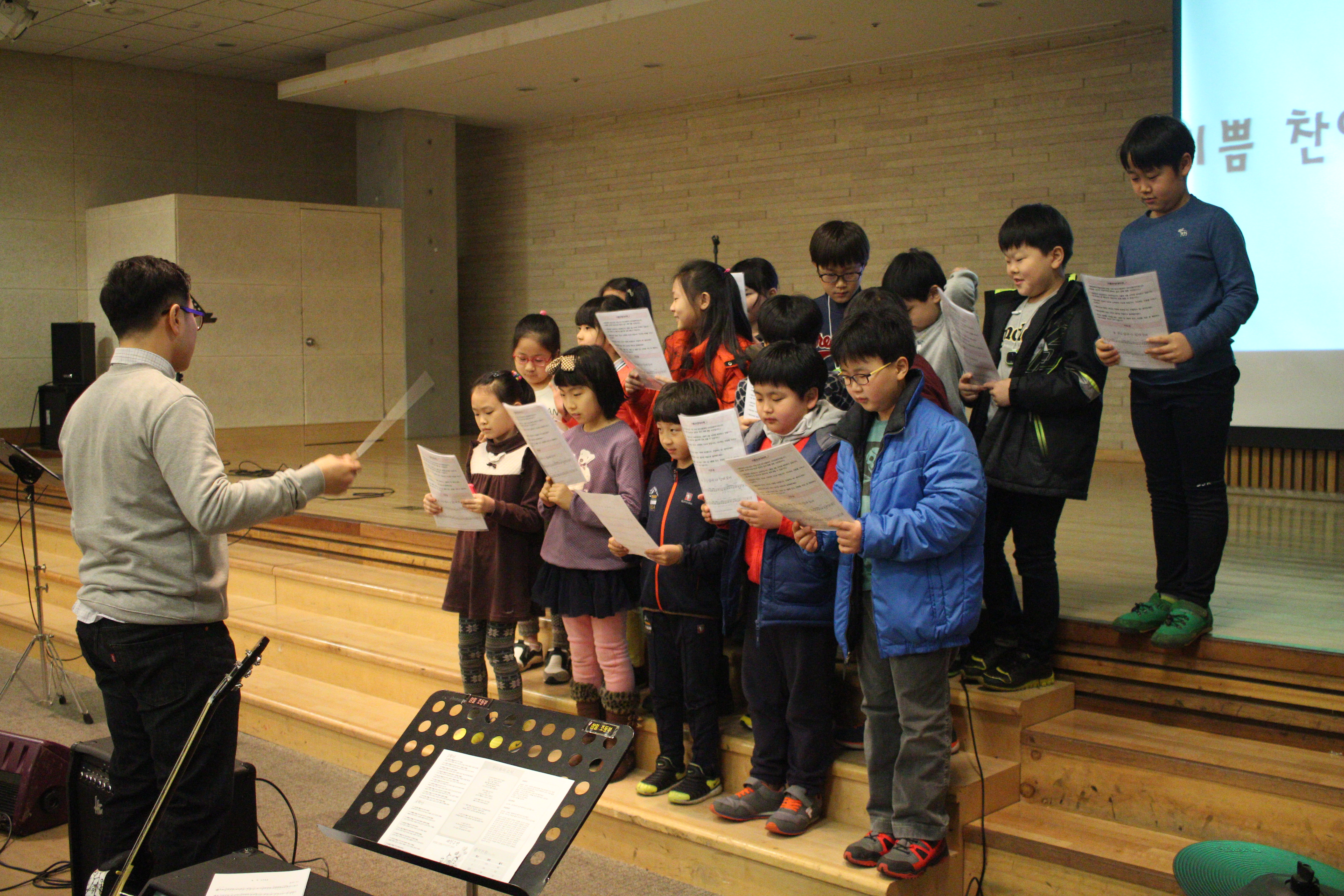 if7Ud015skmj5arbndcz_zd8o9s.jpg : [삶으로 예배하는 초등부] 150308 주일보고