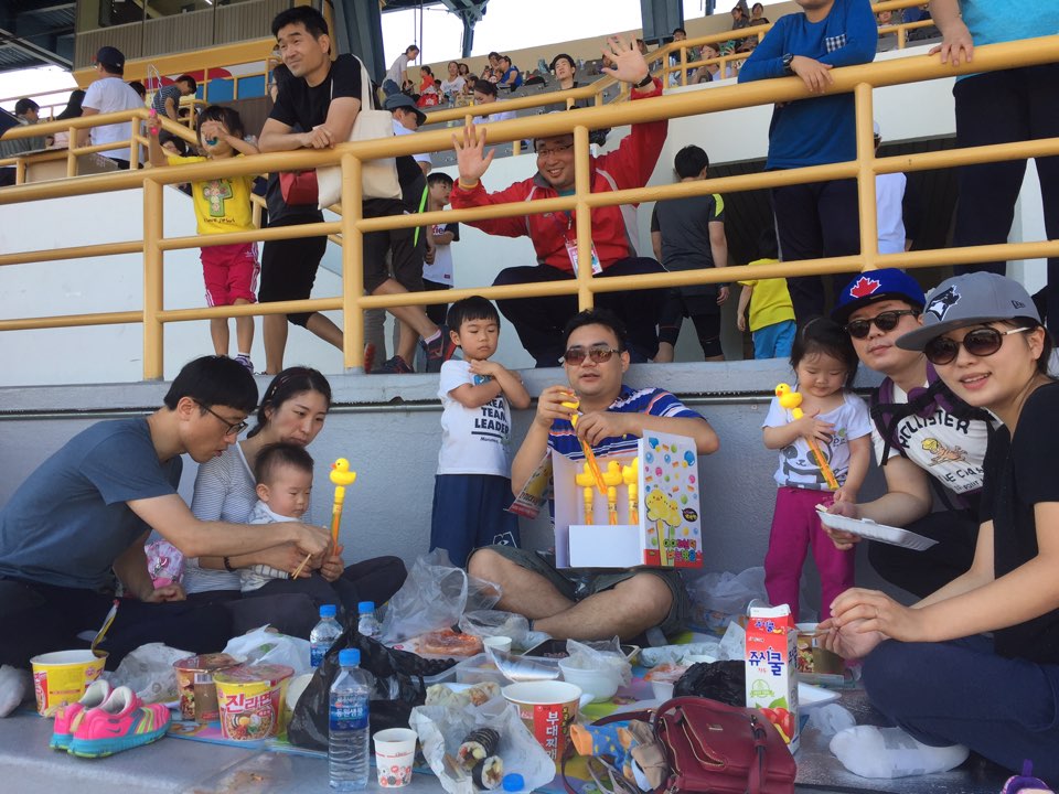 KakaoTalk_20161003_142247244.jpg : [기쁨의 청장년1진]  기마전만은 우리가 최고!(161002)