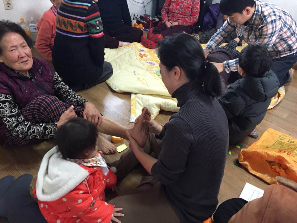 15 장흥7.jpg : [함께 웃고 함께 우는 청장년2진] 장흥에 뜬 유모차 부대(150111)