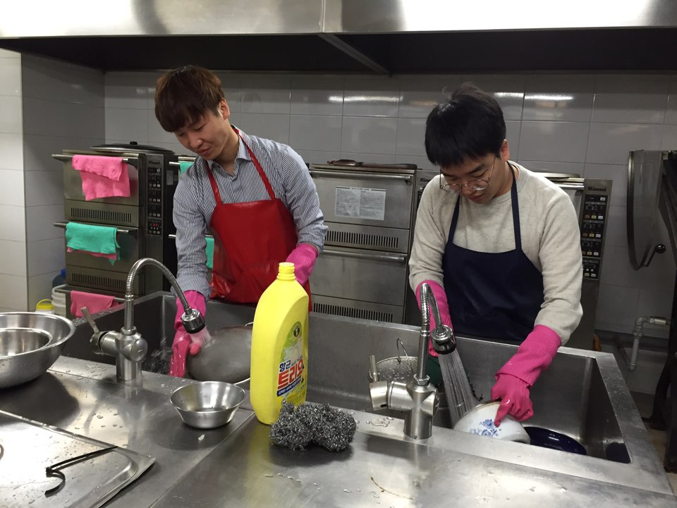 KakaoTalk_20160324_073157651.jpg : 아하 17진 주일보고 # 고난주간특새배식 #캠퍼스 전도 #진예배