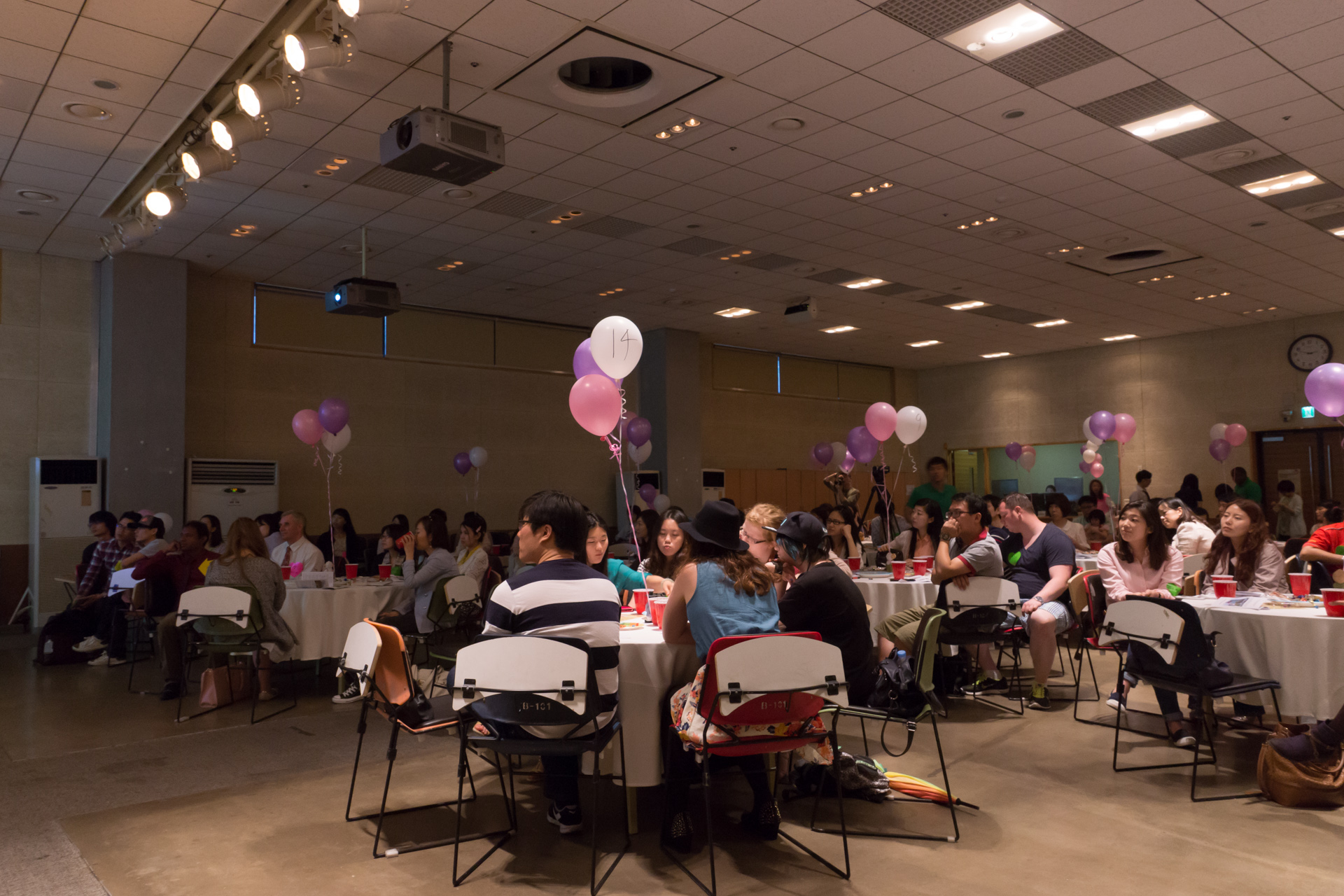 SIF_20140525_25_FHD.jpg : 외국인 사역부 예람제 사역보고 SIF_20140525_25_FHD.jpg : 외국인 사역부 예람제 사역보고