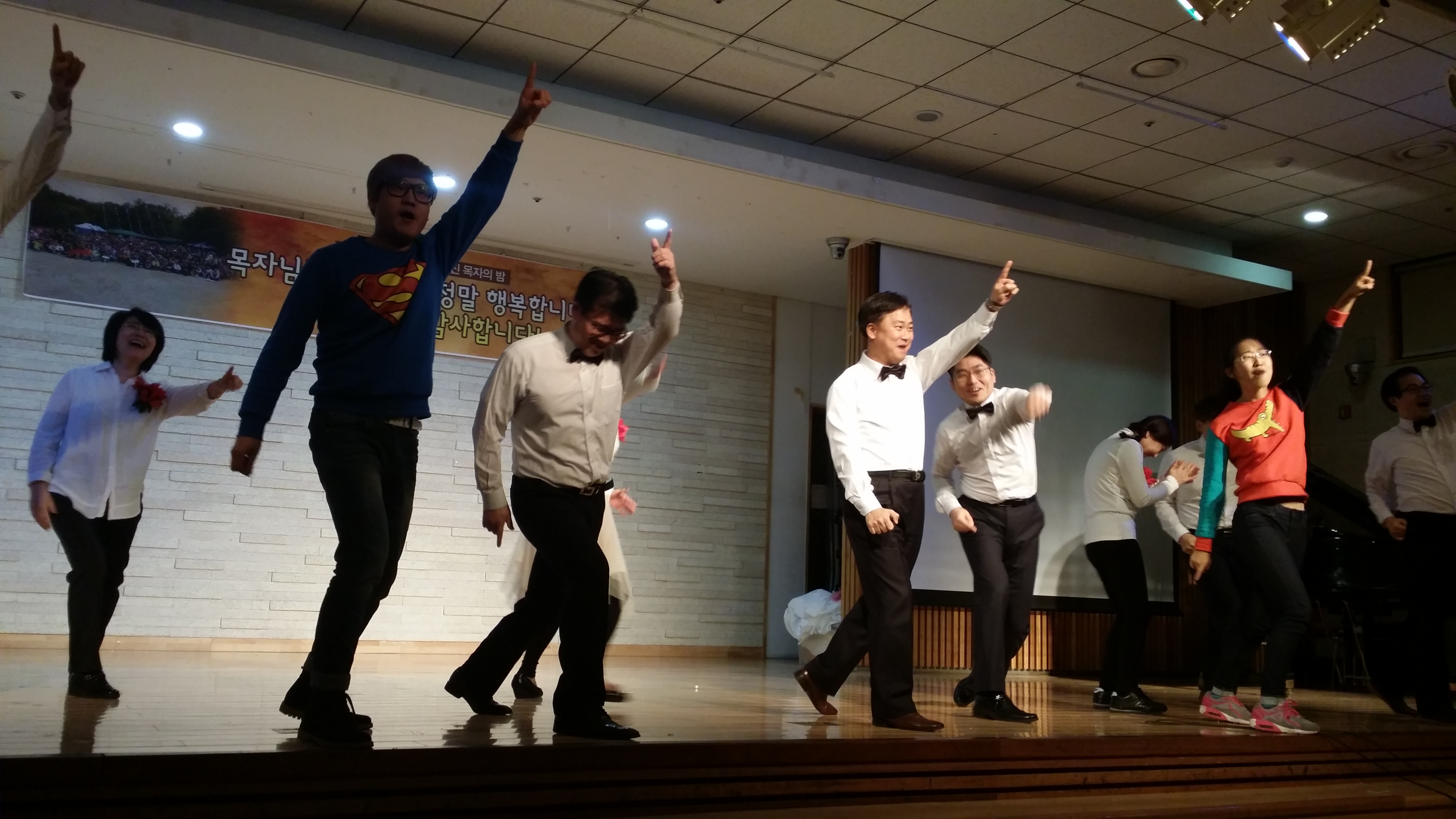 d80455f9c43473c4dda1fc898aa55d3a.jpg : 청장년 3진 주일 보고서