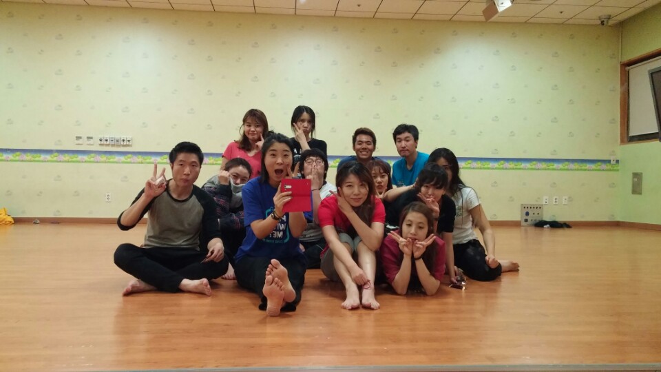 KakaoTalk_20141103_222637008.jpg : 11월 3일 액츠모임보고서(논산과 CCC준비를 위해..우리는 춤을 춥니다^^) KakaoTalk_20141103_222637008.jpg : 11월 3일 액츠모임보고서(논산과 CCC준비를 위해..우리는 춤을 춥니다^^)