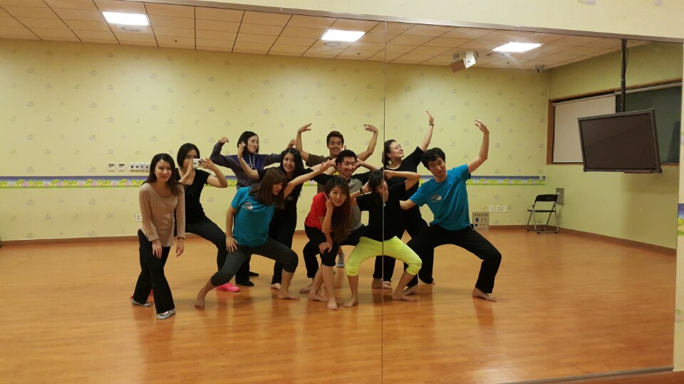 KakaoTalk_20141031_214815469.jpg : 11월 3일 액츠모임보고서(논산과 CCC준비를 위해..우리는 춤을 춥니다^^) KakaoTalk_20141031_214815469.jpg : 11월 3일 액츠모임보고서(논산과 CCC준비를 위해..우리는 춤을 춥니다^^)