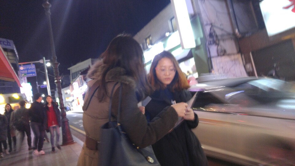 KakaoTalk_20160311_220011417.jpg : 가족4진 숙대캠전 다녀왔습니다.