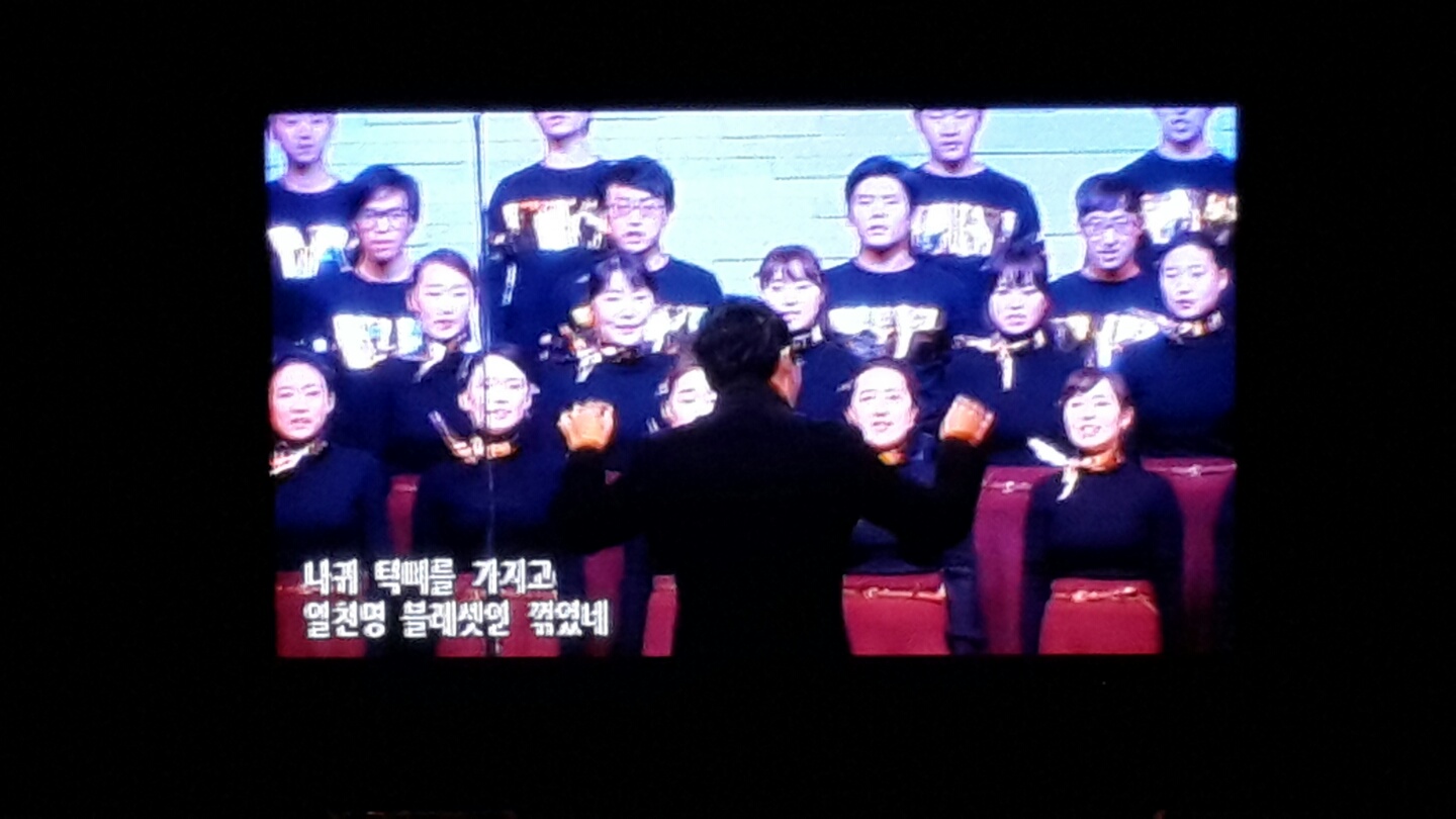 11.23 주일6.jpg : <하나님께 드림 14진 > 'CCC 는 축제였습니다. 인기상- 하나님께만 영광~!' 11.23 주일6.jpg : <하나님께 드림 14진 > 'CCC 는 축제였습니다. 인기상- 하나님께만 영광~!'