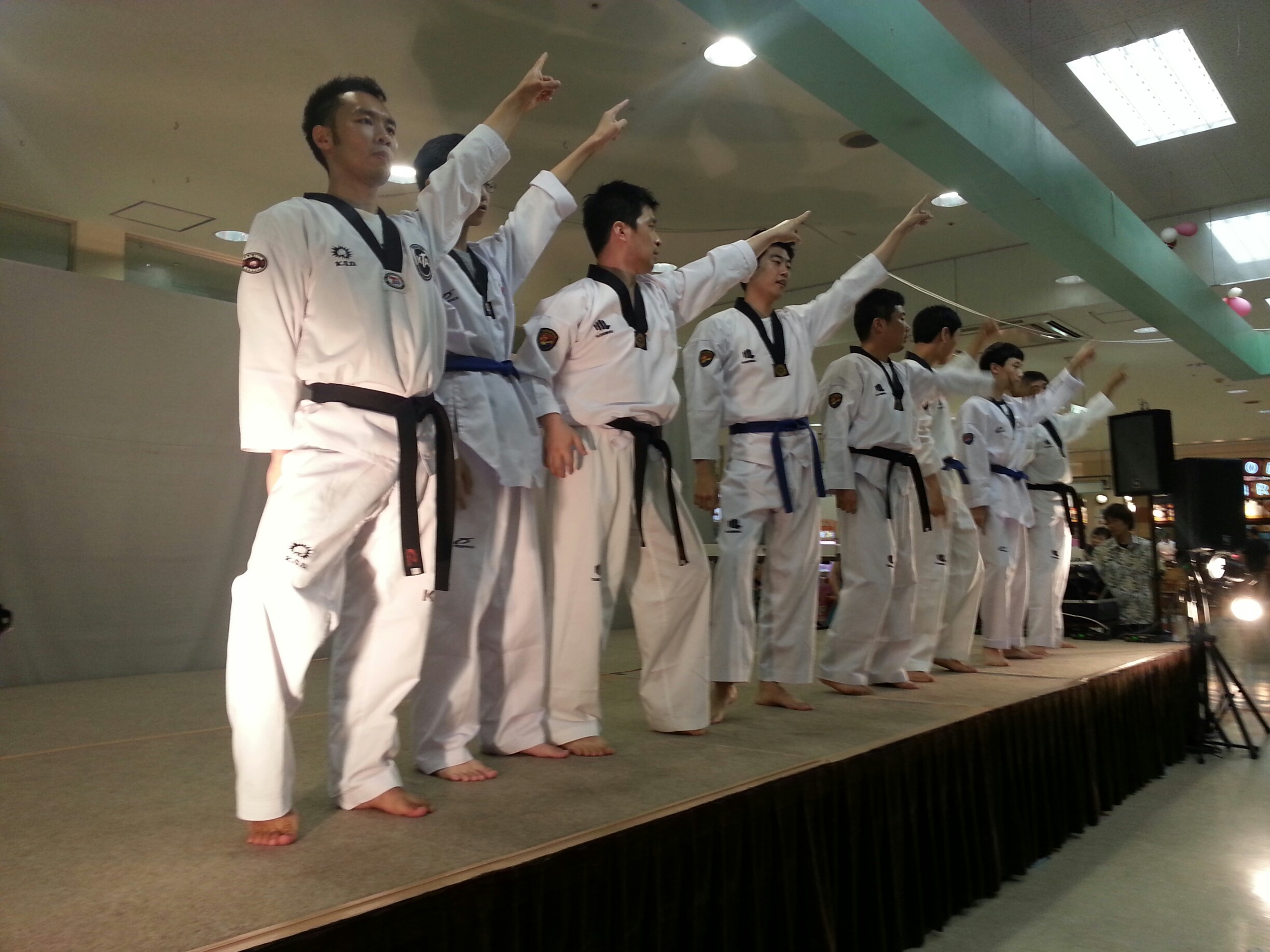 07272.jpg : <28차 일본선교> 9차아와세교회 선교보고 4일차