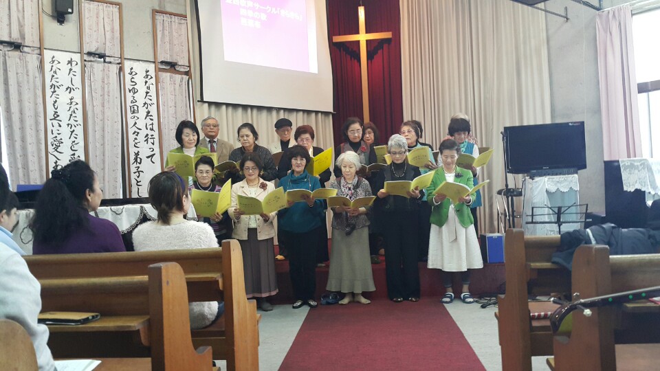 교회 공연 2.jpg : [33차 일본선교] 토미시로 넷째날 사역보고서 (하나님이 은혜가 있는 선교)